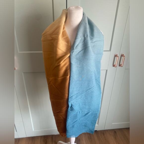 Hermes Ombre Gadient Large Shawl Blue Orange cashmere silk - Picture 3 of 12